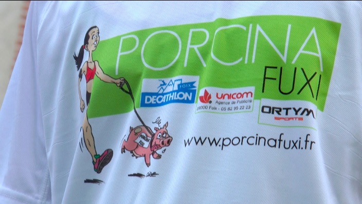 Premier tour de chauffe pour la Porcina Fuxi mardi dernier dans les ruelles de Foix