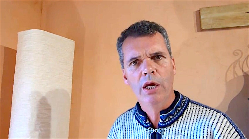 Les elfes, les rennes et les avions de guerre : Chroniques d’Olivier de Robert