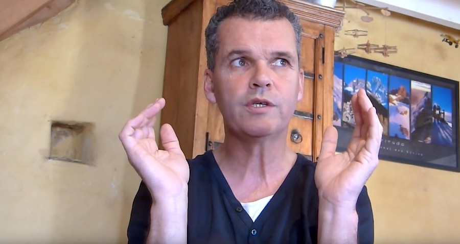 Le jour du brushing… Chroniques d’Olivier de Robert