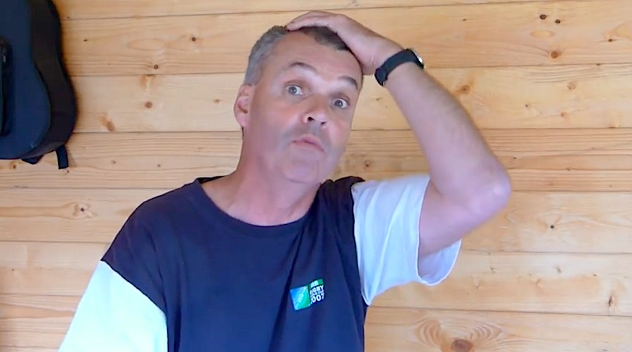 Une éternité à descendre les poubelles, Chroniques d’Olivier de Robert