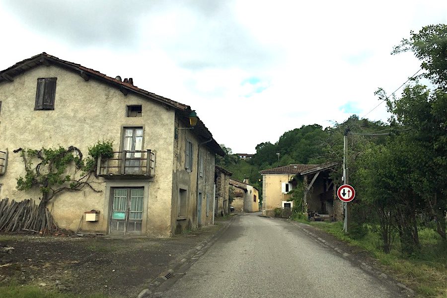Nescus, sur les routes en Ariège