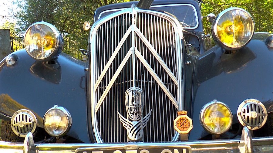 La Grange ariégeoise, au service de l’automobile ancienne de collection !