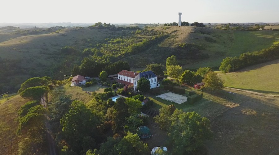 Pourgues, un écovillage démocratique expérimental en Ariège